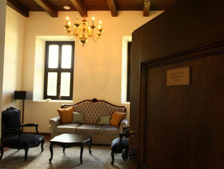 Hotel Monte Pacis In Pazaislis Kaunas Esterno foto